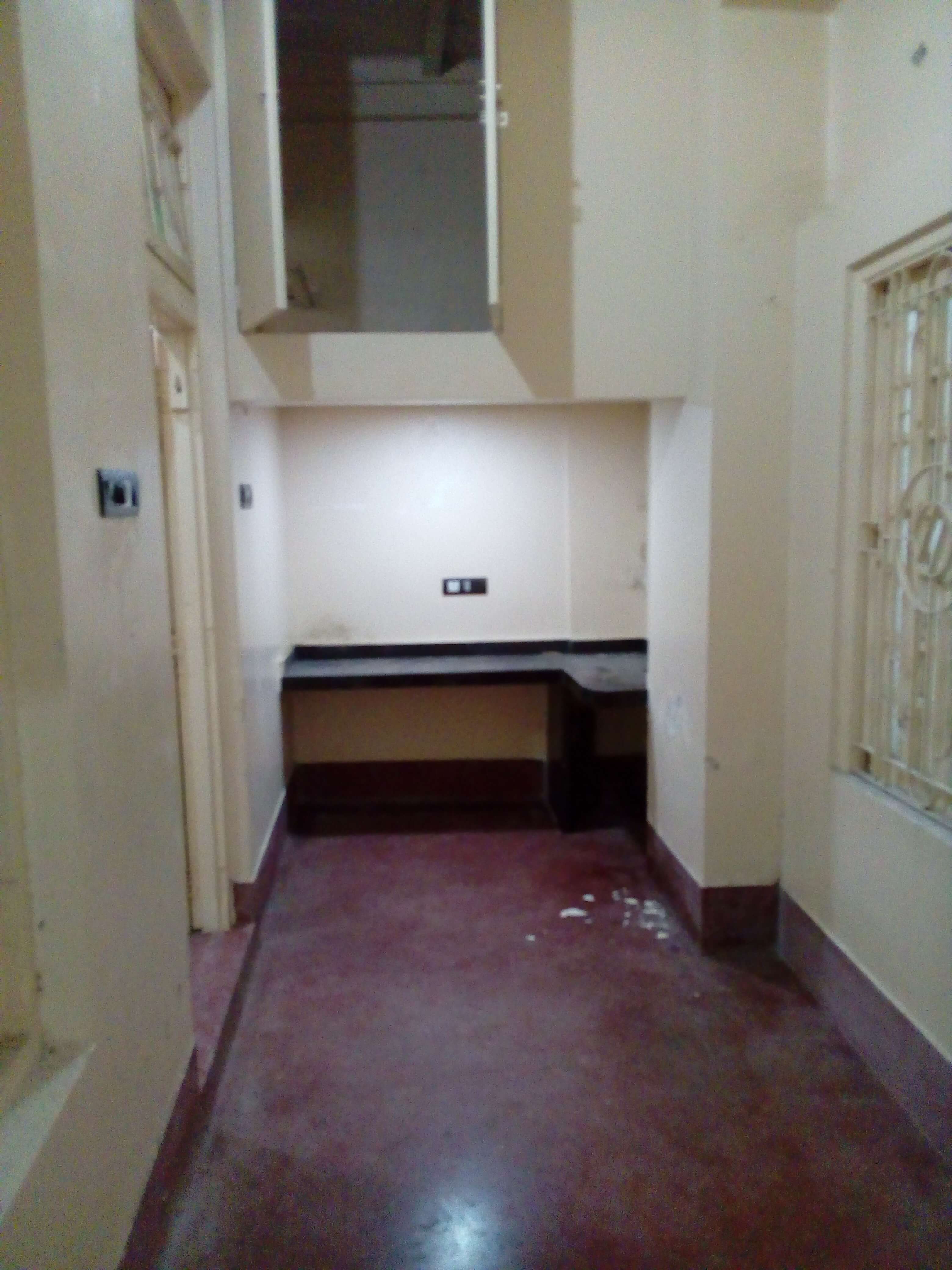 Commercial Space For Rent in Maniktala Kolkata