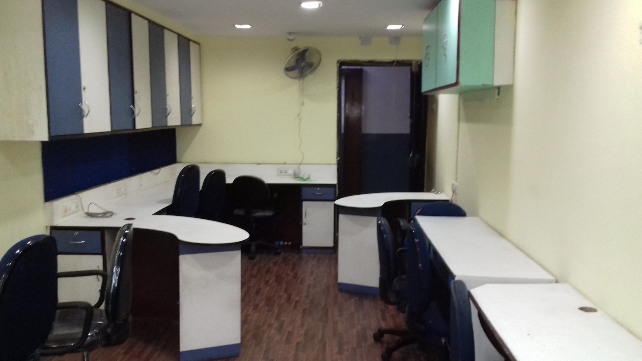 Office Space For Rent in Lenin Sarani Kolkata (Id: 926)