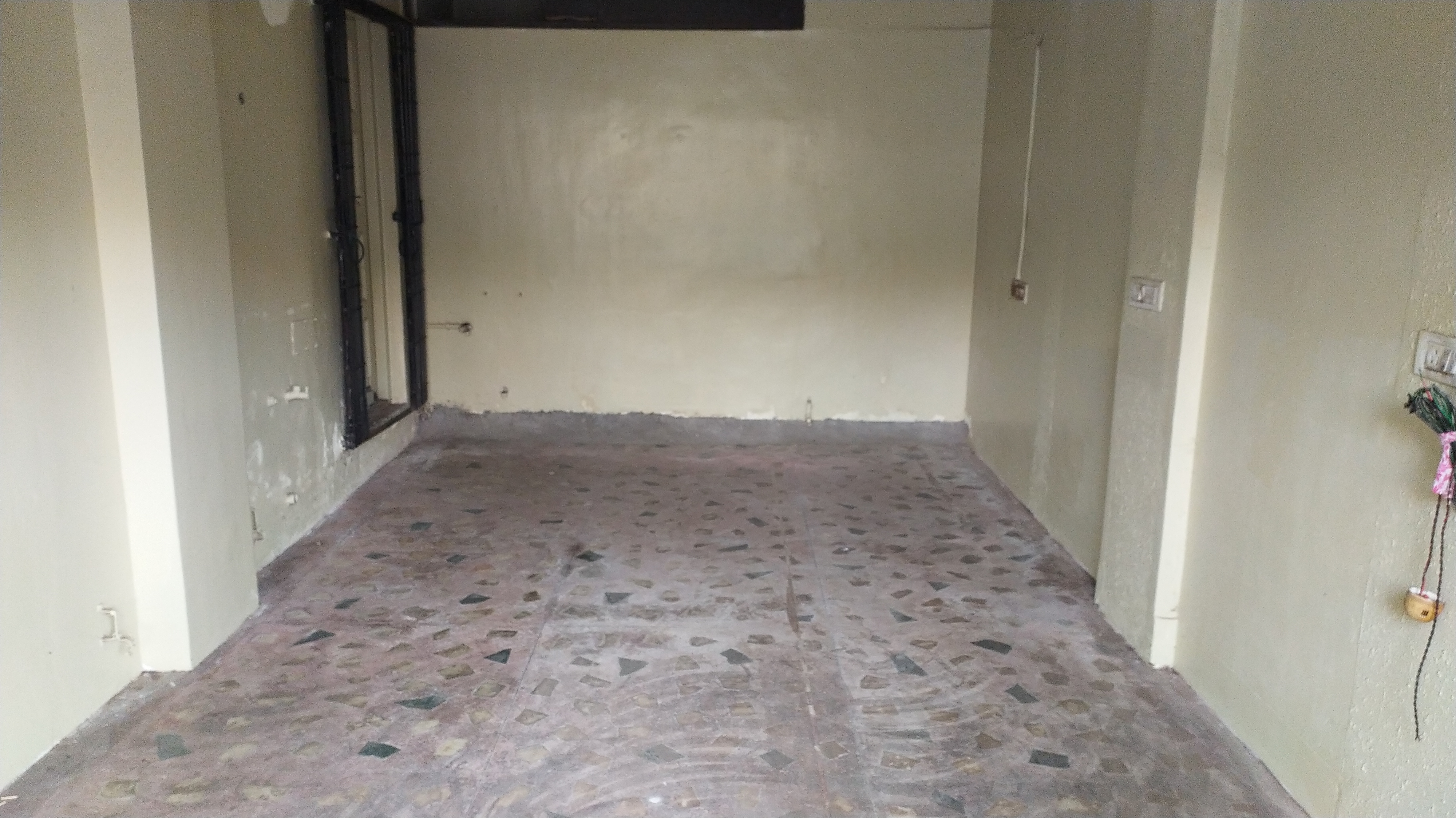 Shop For Rent in Bangur Avenue Kolkata