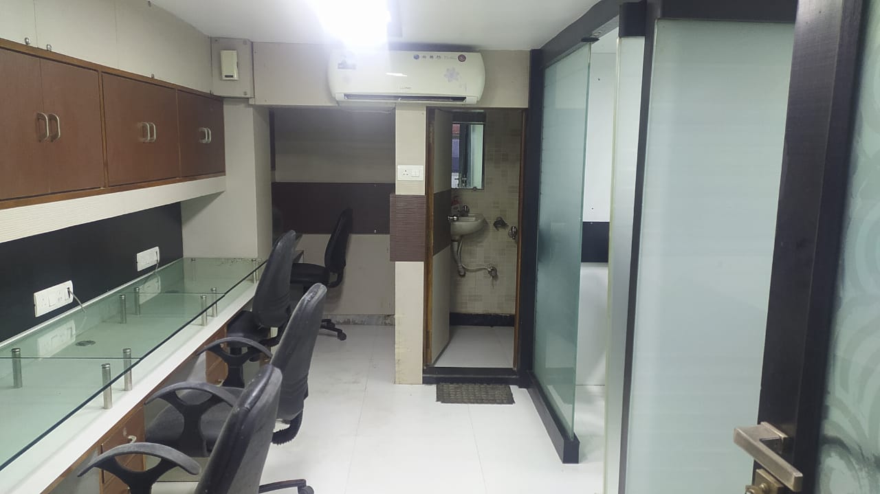 Office For Rent in Bowbazar Kolkata (Id: J230321)