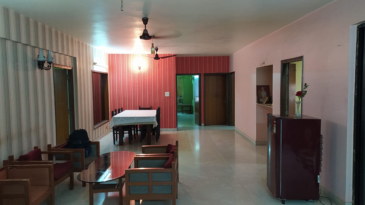 Flat For Rent in Shakespeare Sarani Kolkata