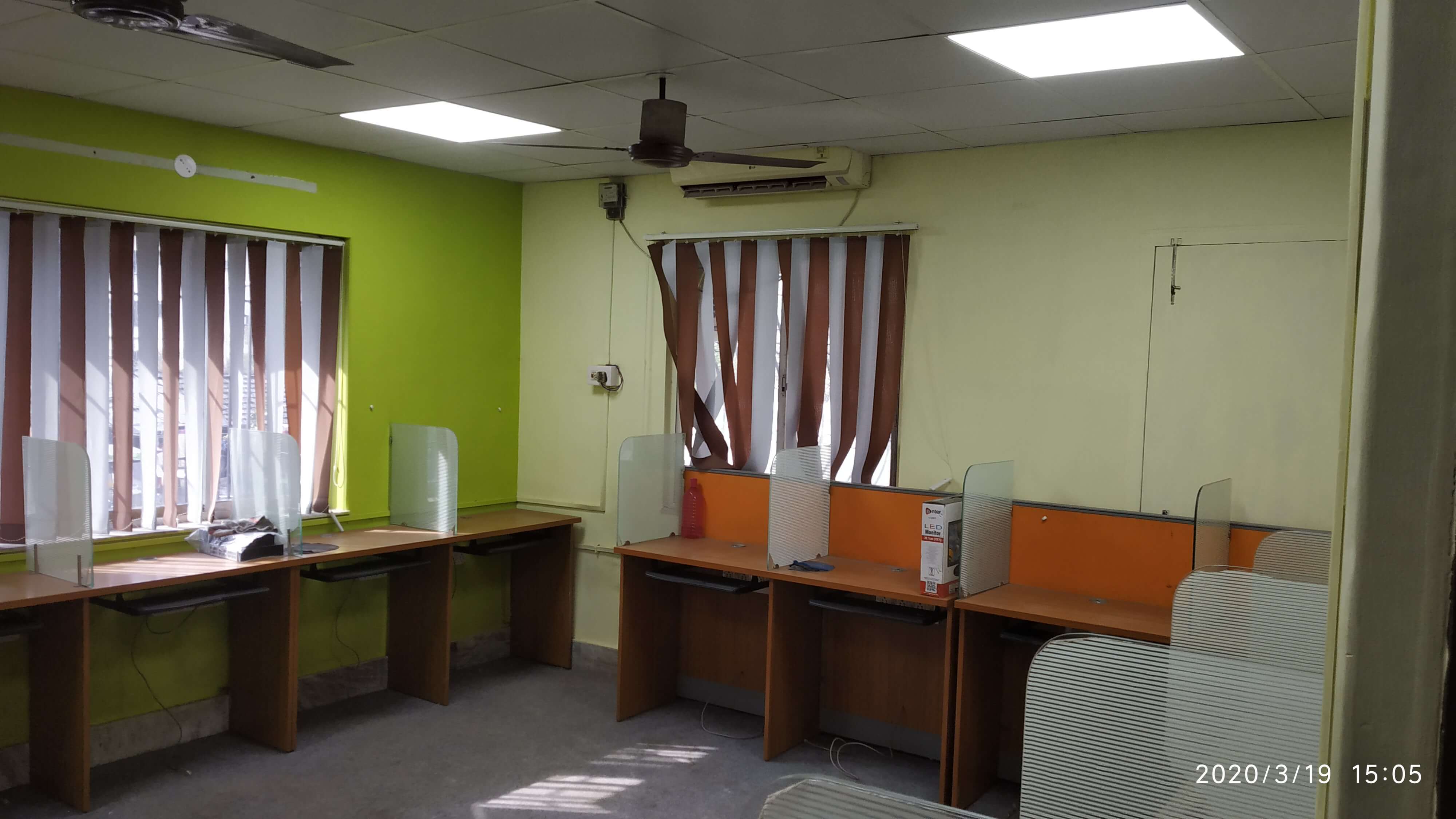 Office For Rent in Sector V Salt Lake,Kolkata (Id:23115)	