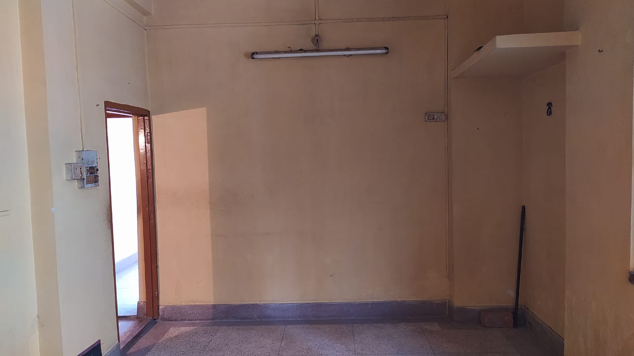 Flat For Rent in Jodhpur Park Kolkata
