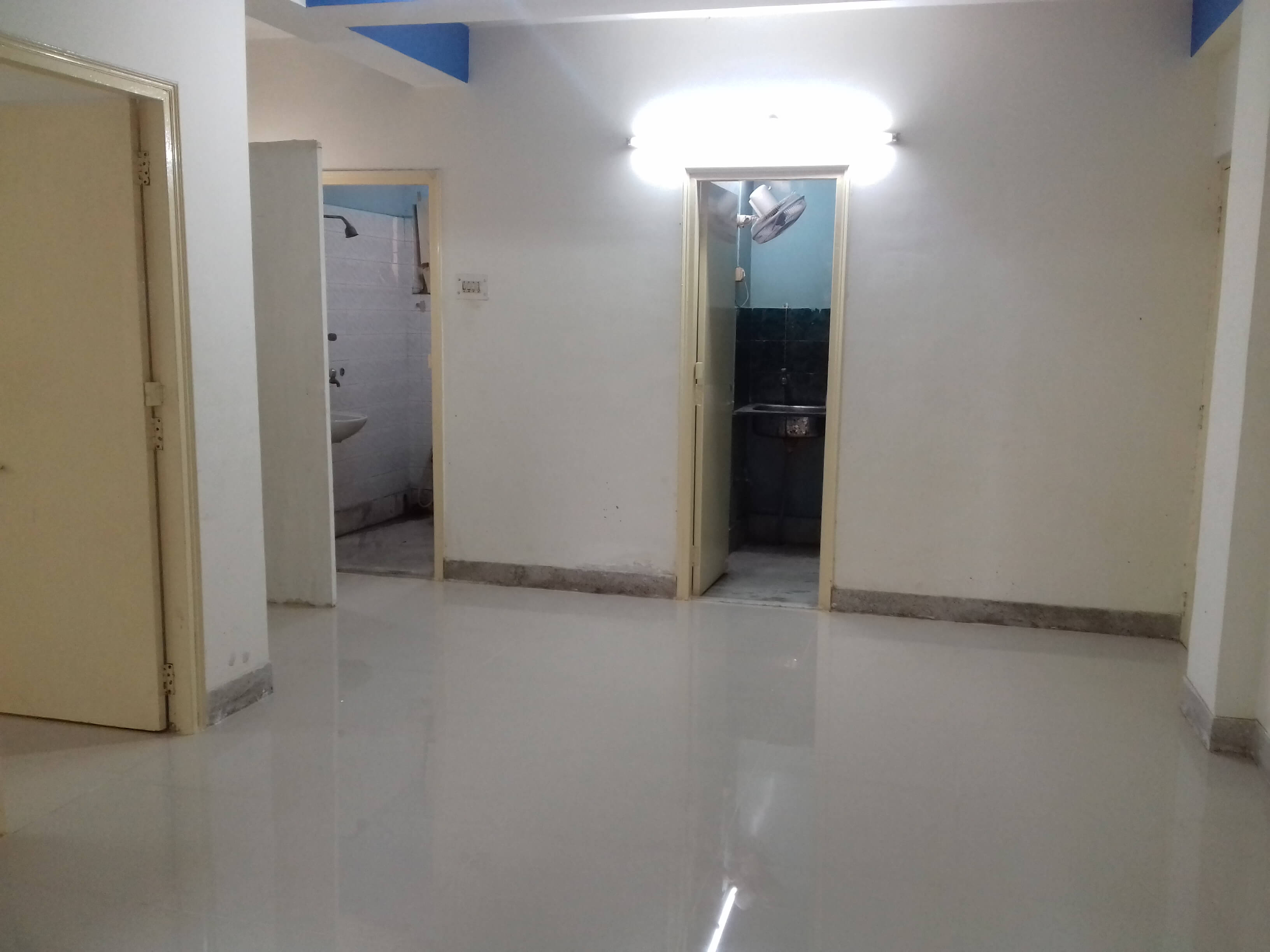 Office For Rent in Hiland Park,Kolkata (Id:10402)