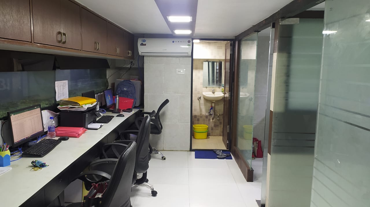 Office For Rent in Bowbazar Kolkata (Id: J230421)