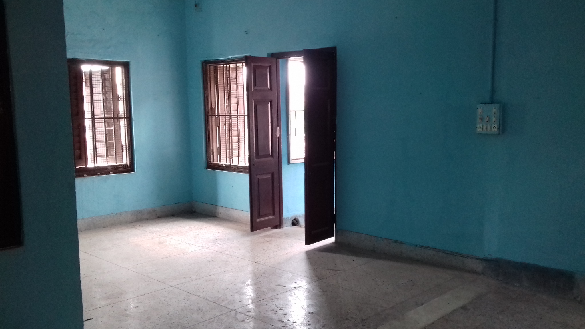 Commercial Building For Lease in Tangra Kolkata (Id: 18970)