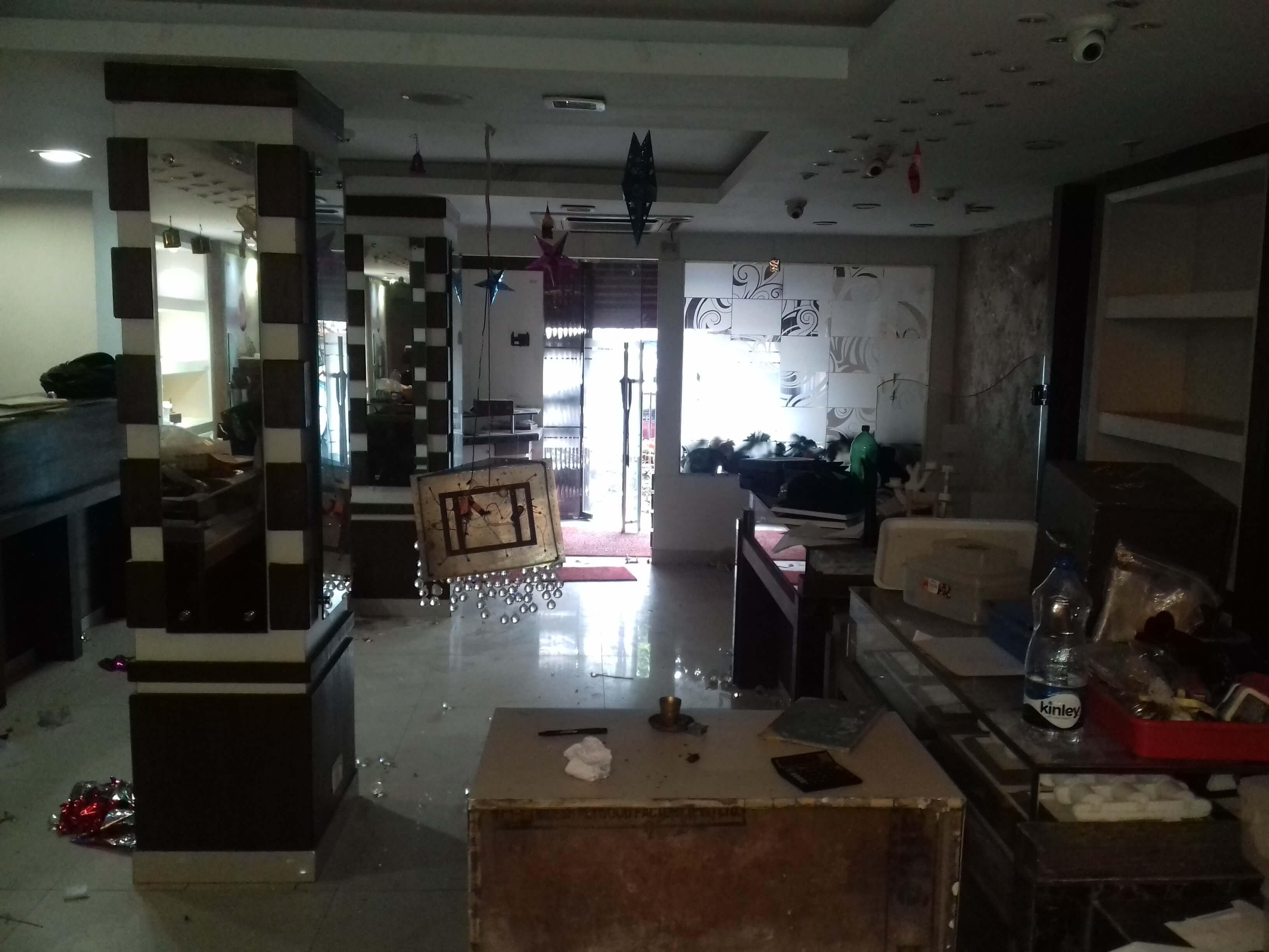 Showroom For Rent in Rashbehari Avenue Kolkata (Id: 3895) 